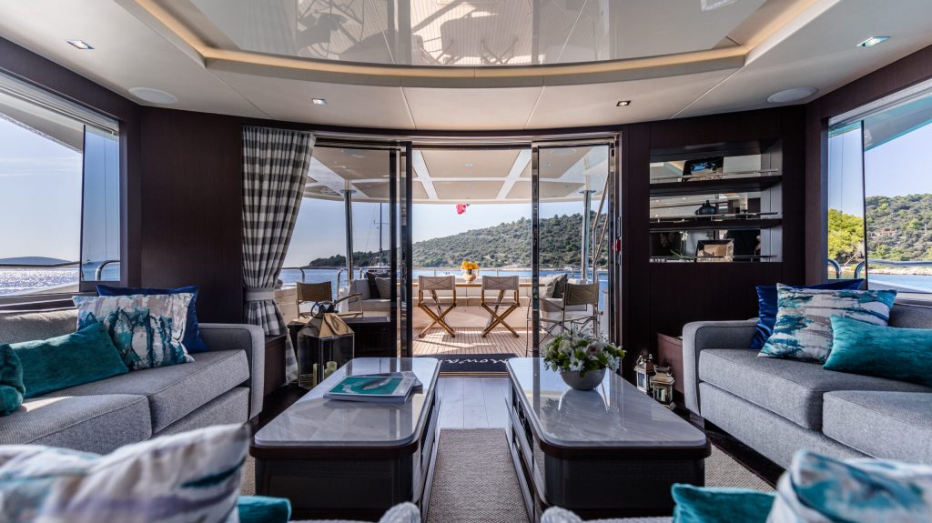 mowana-yacht-charter