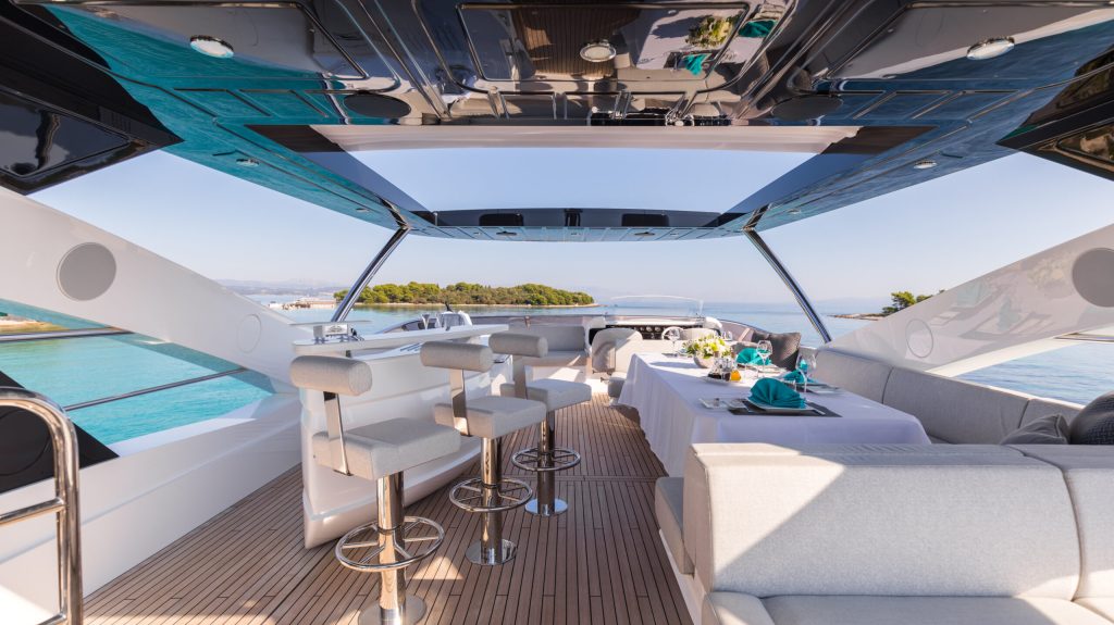 mowana-yacht-charter