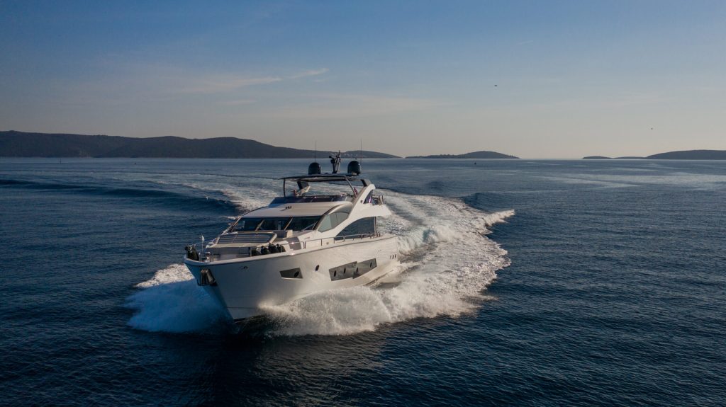 mowana-yacht-charter