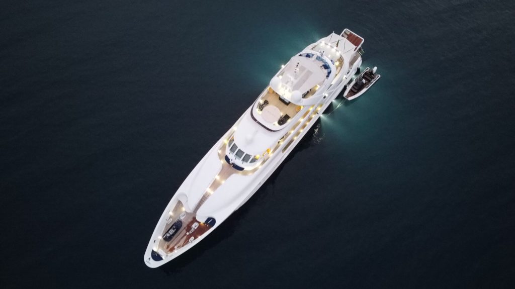 luisa yacht charter drone