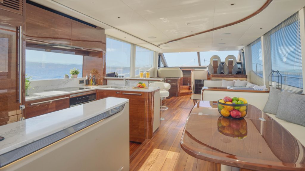 Elizabeth_Princess Y72_interior_Yacht IN_001