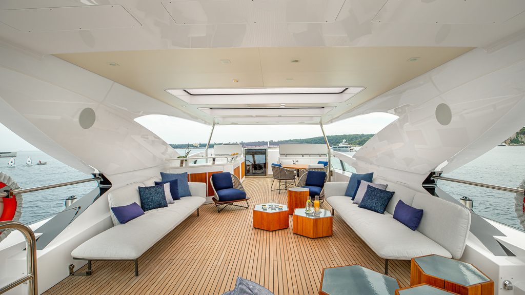 M/Y Millesime - sundeck