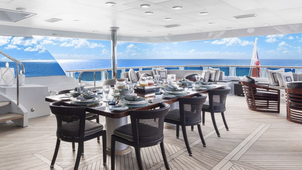 Ocean Club - Alfresco dining