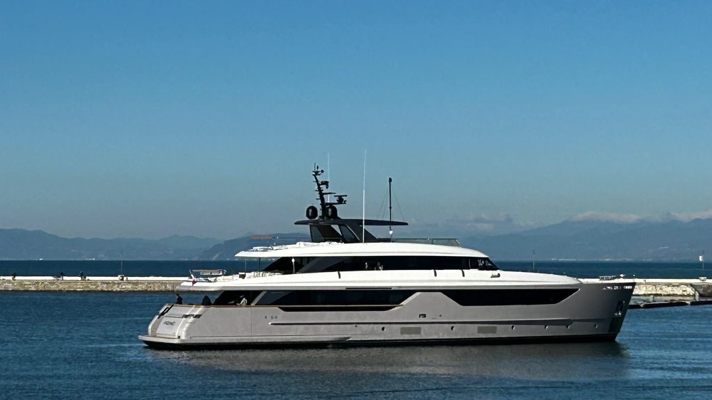 Sanlorenzo SD132 - Andiamo yacht charter